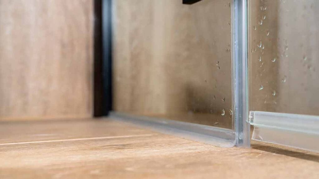 Duschdichtung reinigen